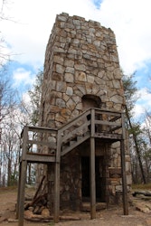 Fort_mountain_stone_tower.jpg